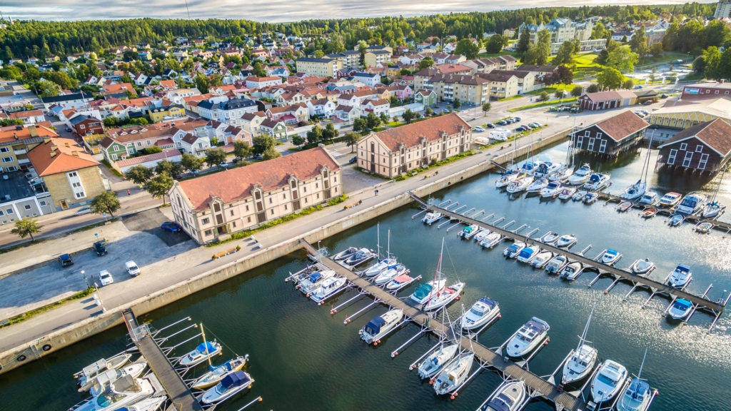 Granola Fastigheter Flygfotografering av Gula Hamnmagasinen i Hudiksvall